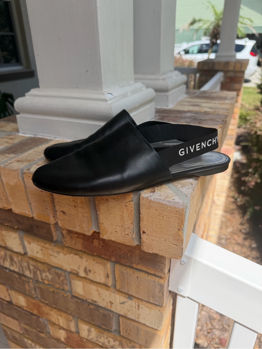Givenchy Rivingtons size 41